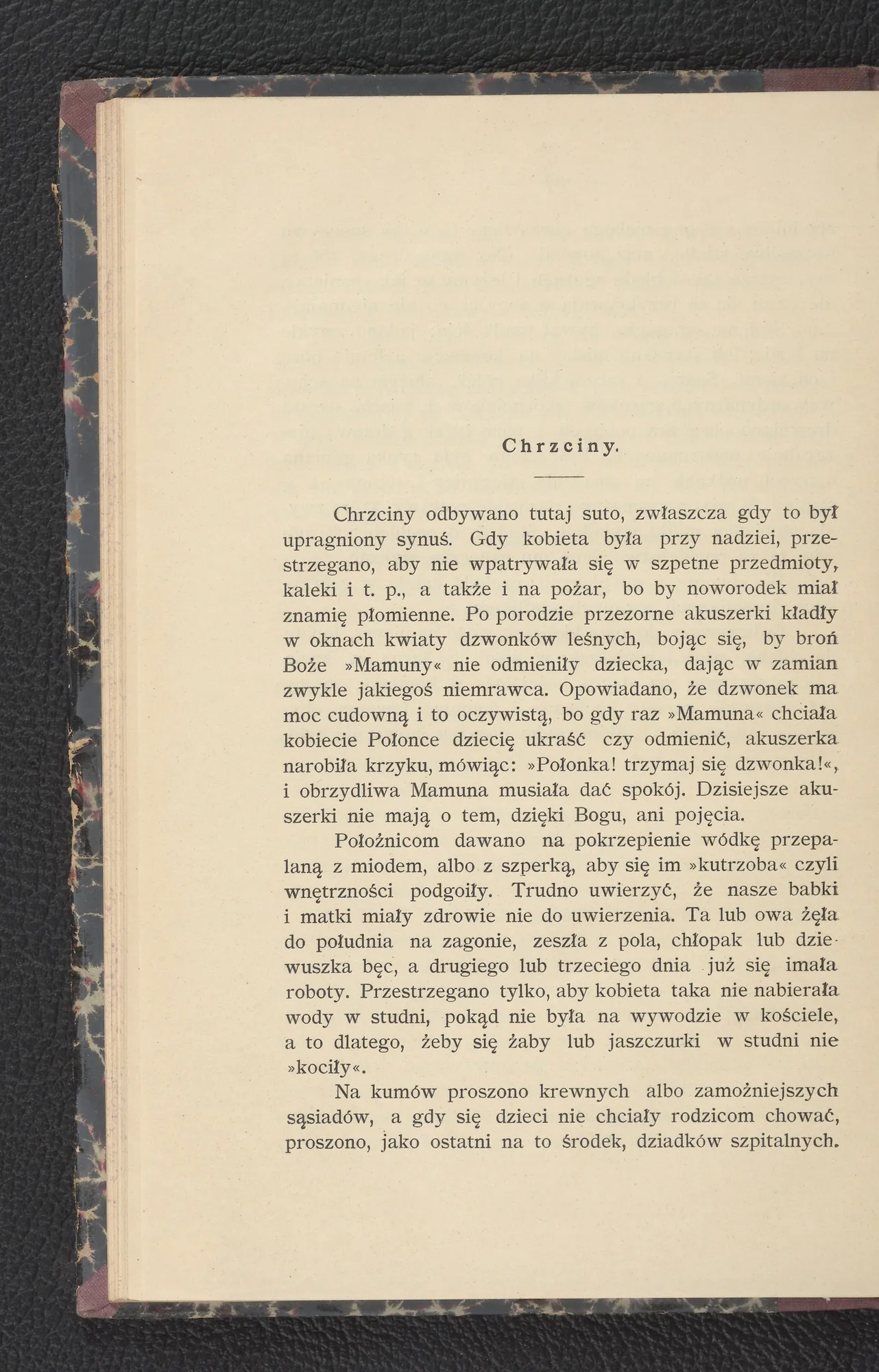 Rozdział „Chrzciny” — zwyczaje i przesądy przy narodzinach dziecka