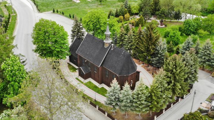 Kościół pw. św. Zygmunta w Żelichowie - Widok z góry