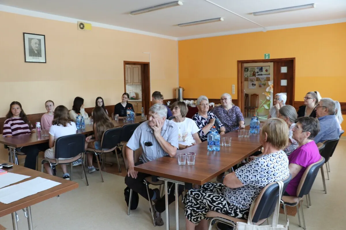 Spotkanie międzypokoleniowe w GCKiCz w Gręboszowie