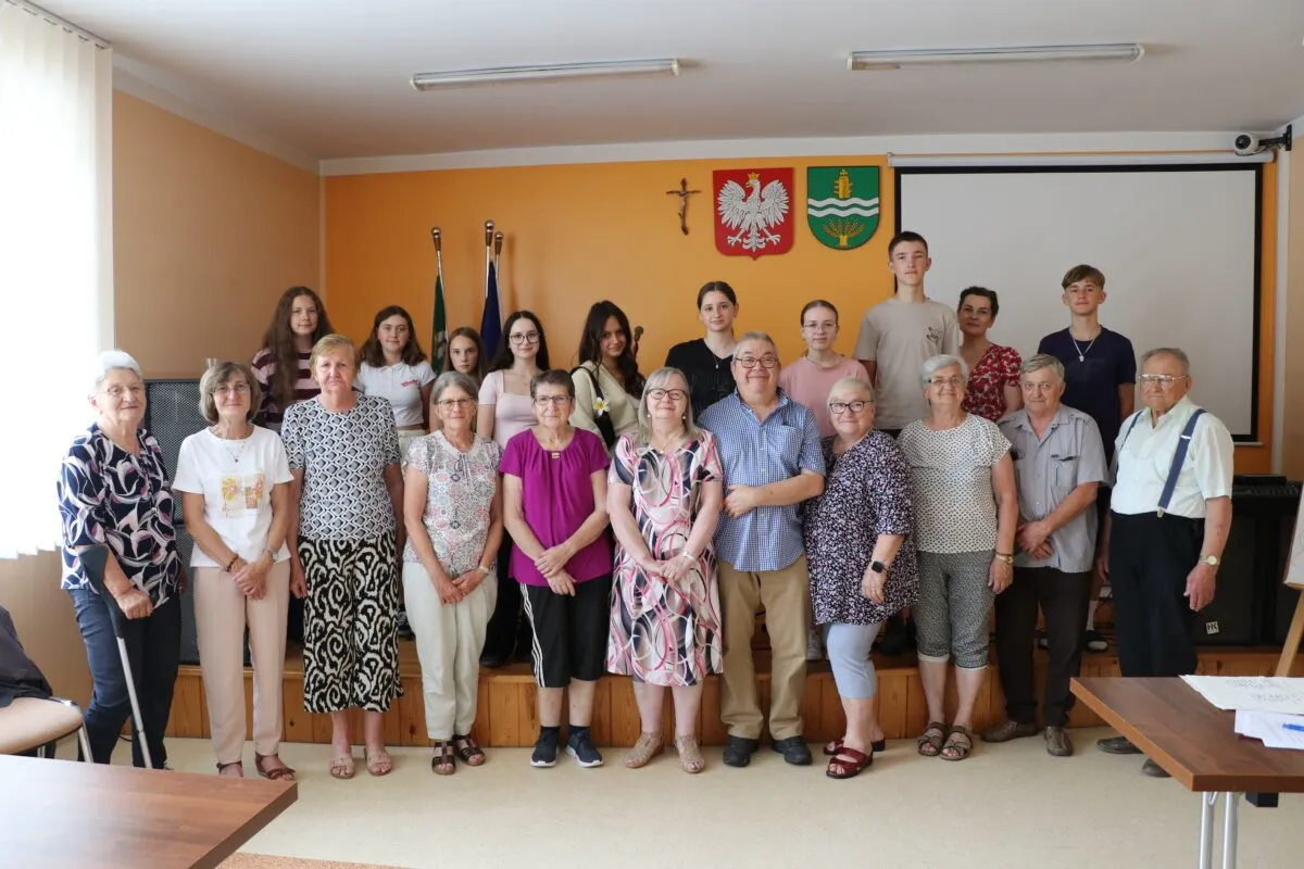 Spotkanie międzypokoleniowe w GCKiCz w Gręboszowie